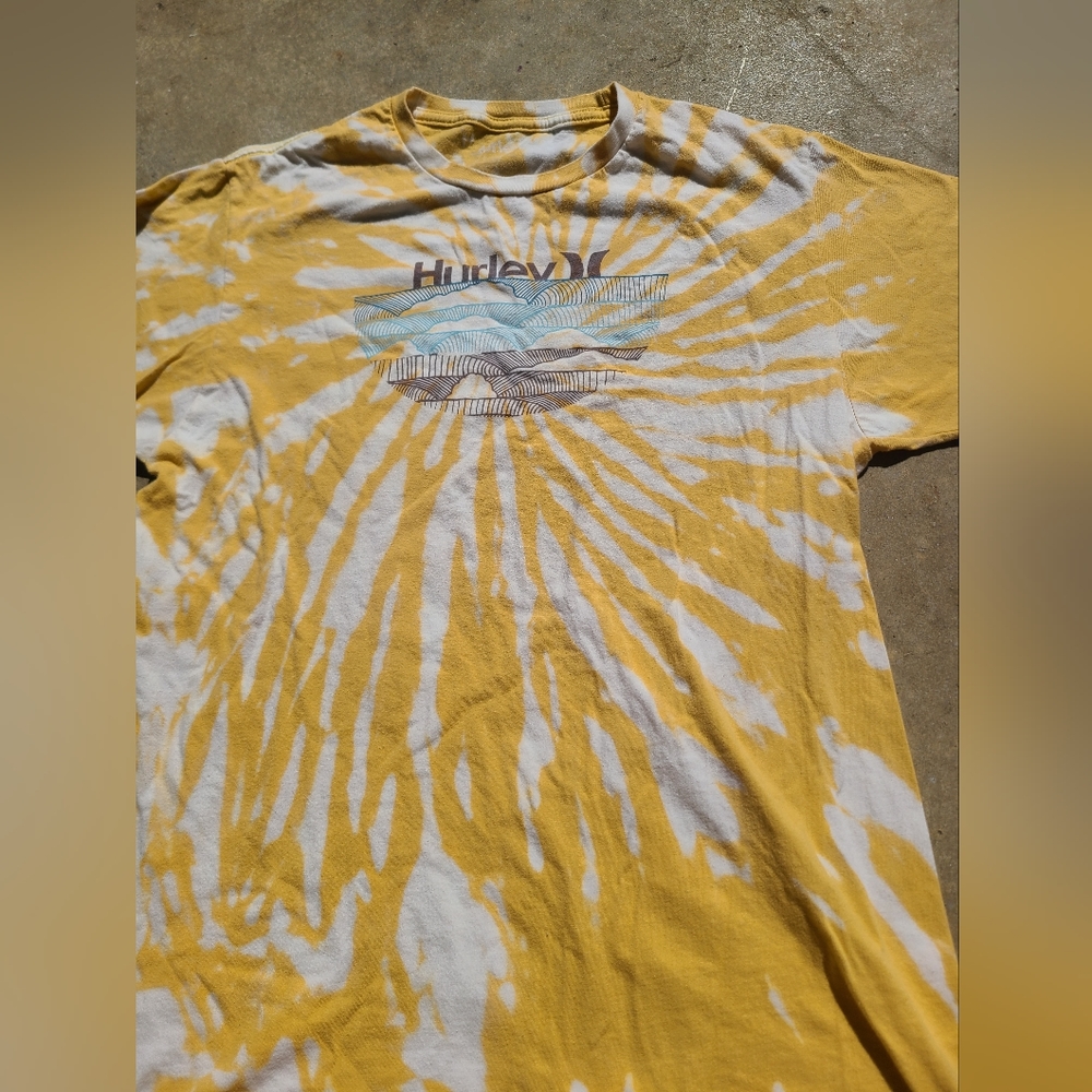 Hand acid washed mustard hurley shirt